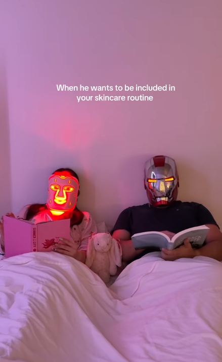LED Light Therapy Mask